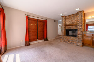 2818 Happy Hollow Den